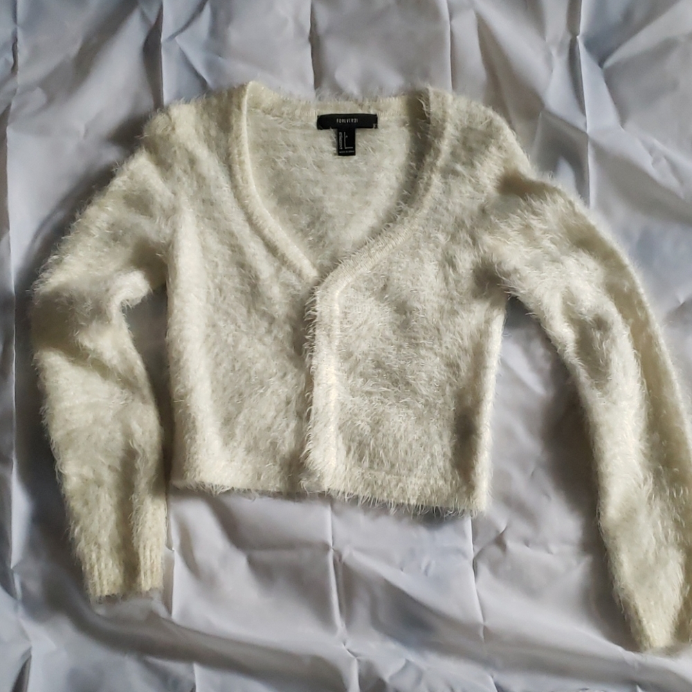 NWOT F21 Fuzzy Mohair Vneck Cardigan - Picture 5 of 10